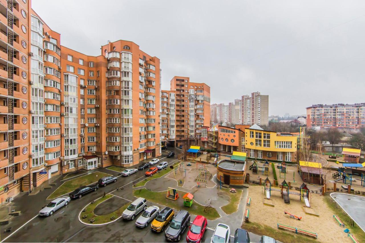Комфортная Двухкомнатная Квартира Возле Метро Академгородок เคียฟ ภายนอก รูปภาพ